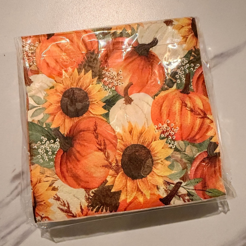 New with tags! Fall/Thanksgiving Napkins